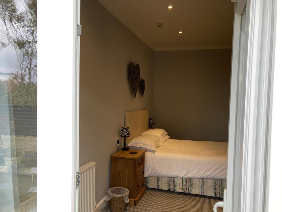 Hotel Wicks At 26 à Sandown Extérieur photo
